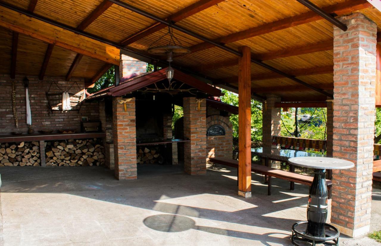 Guest House Blazevic Gornja Gracenica Bagian luar foto