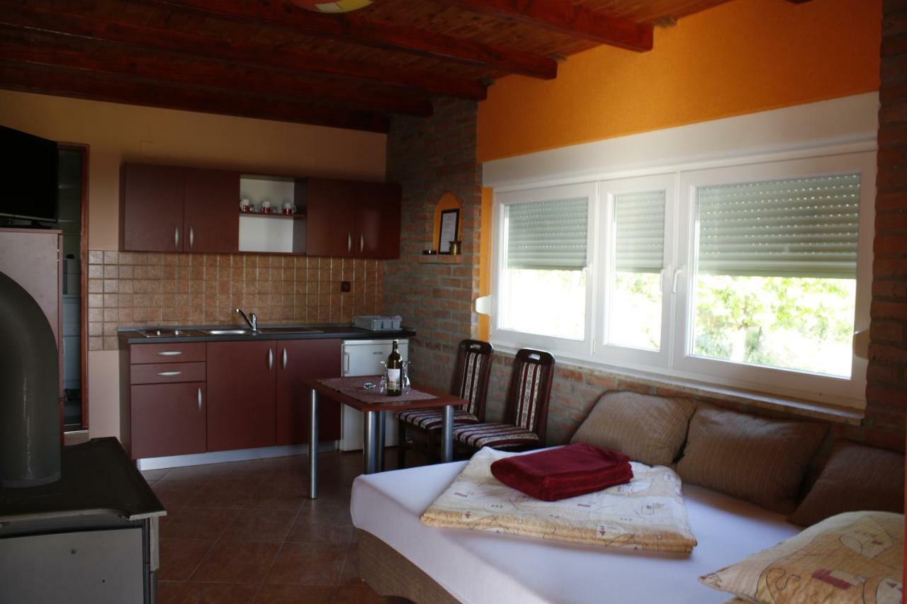 Guest House Blazevic Gornja Gracenica Bagian luar foto