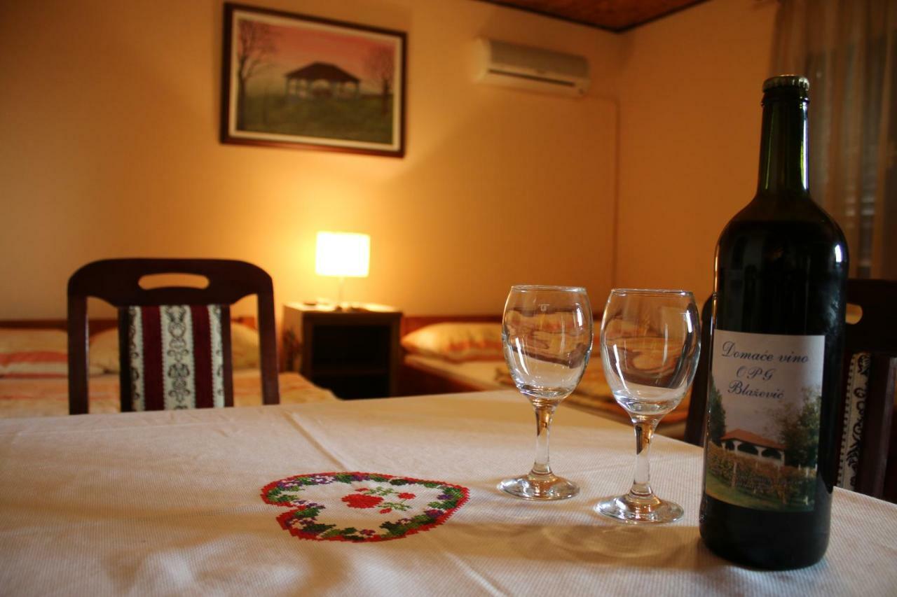 Guest House Blazevic Gornja Gracenica Bagian luar foto