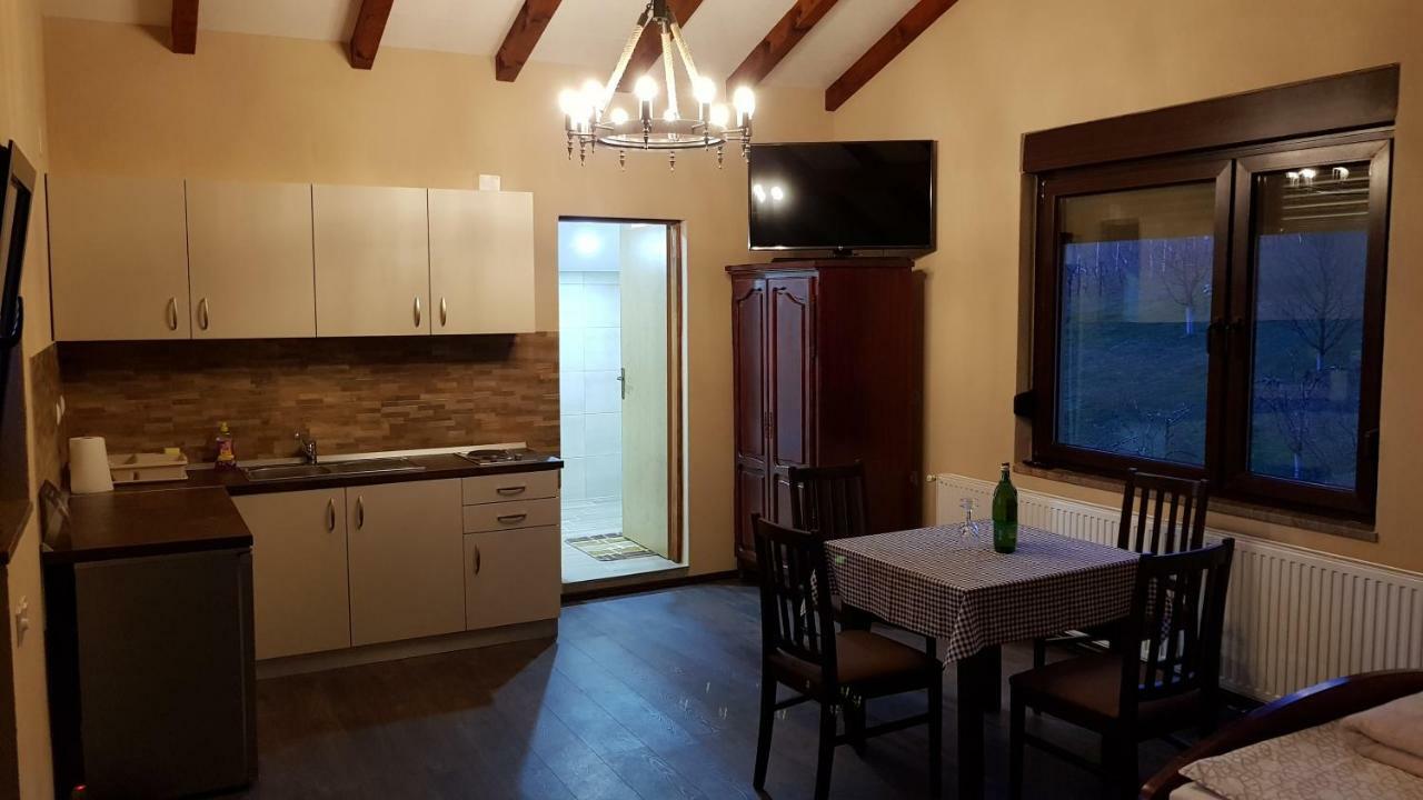 Guest House Blazevic Gornja Gracenica Bagian luar foto
