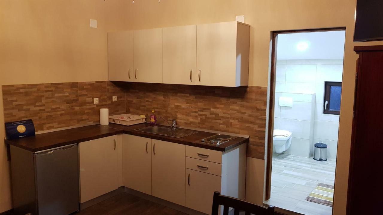 Guest House Blazevic Gornja Gracenica Bagian luar foto
